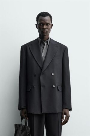 DOUBLE-BREASTED SUIT BLAZER